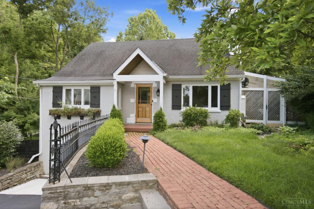 New Listing! 7767 Shawnee Run | Indian Hill